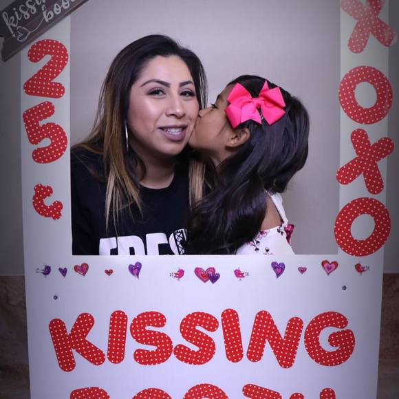 Meet your Posher, Luisa - Picture 1 of 1